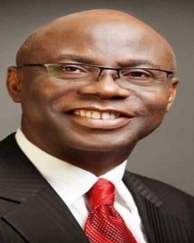 Pastor Tunde Bakare Critiques Emefiele Ordeal